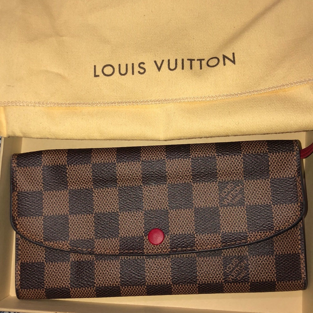 Louis Vuitton Emilie wallet